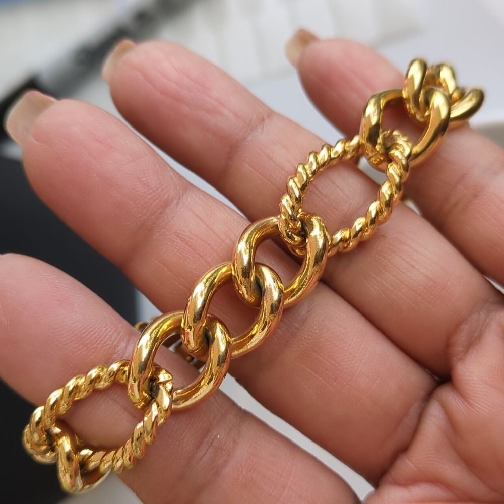 Monet‎ Gold Plated Bracelet - Picture 2 of 6